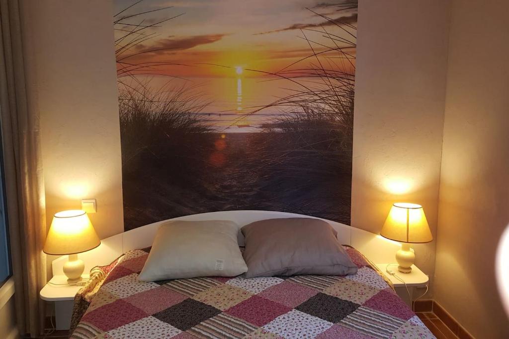 Séjour lumineux — © Appartement Piscine au Sel