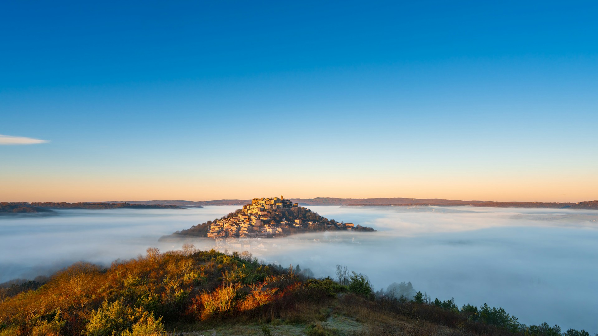 Cordes-sur-Ciel, à 25 minutes.