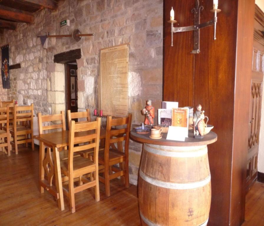 Salle du restaurant — © L'Escuelle des Chevaliers