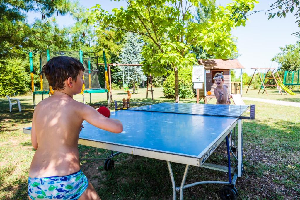 Aire de jeux — © Les Chalets de Fiolles