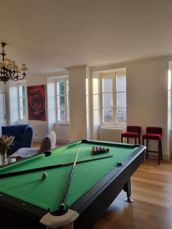 Salon billard — © Le Flacon de la Verrouille