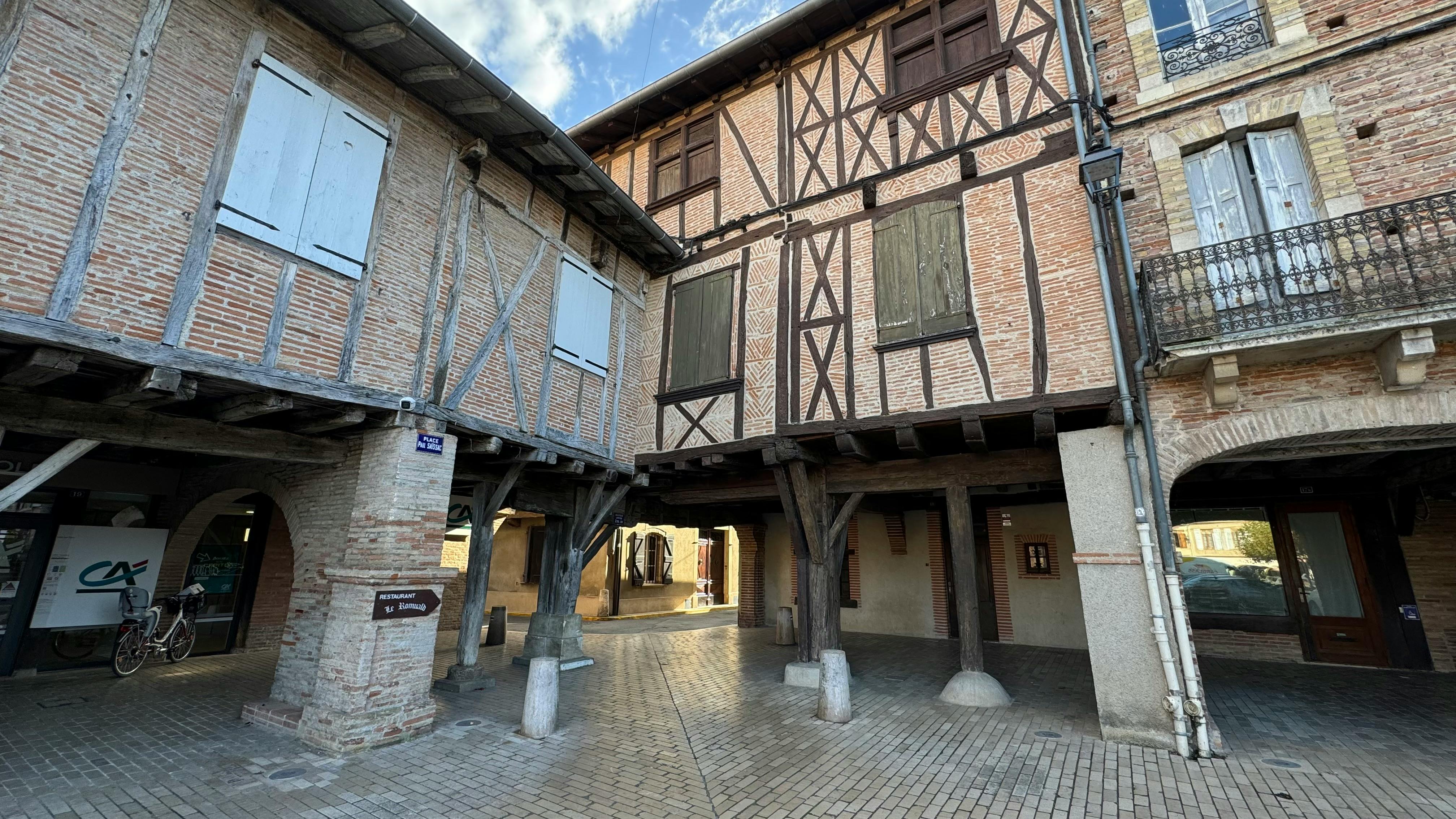 Place Paul Saissac