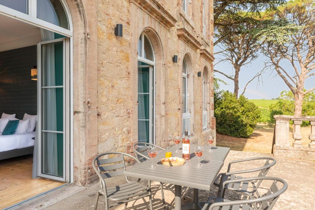 Terrasse privée — © Château de Tauziès